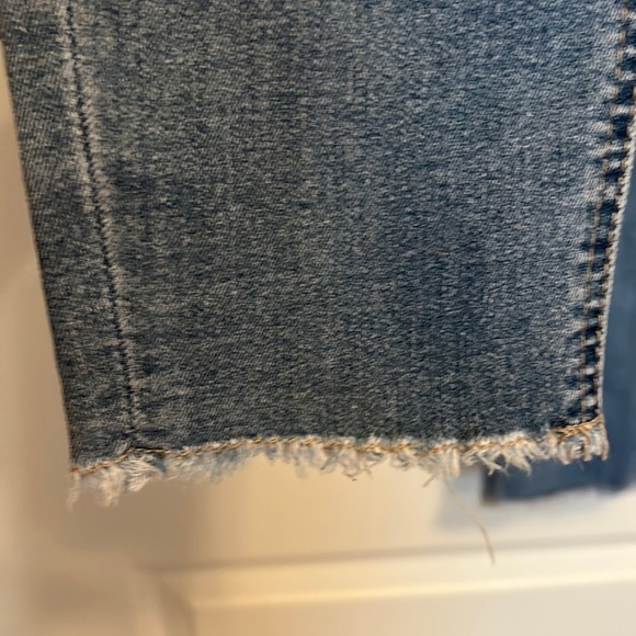 KENNETH COLE Jess Skinny Distressed  Light Wash Mid rise Jeans women’s 2 - Picture 6 of 11